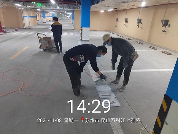 道路劃線，車位劃線，停車位劃線